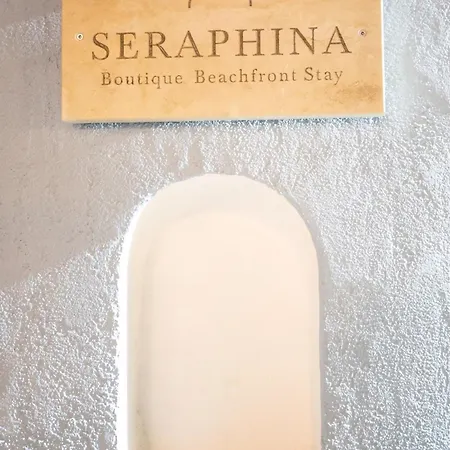 아파트 Seraphina Boutique Beachfront Myrties
